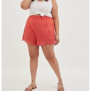 Torrid size 3 coral embroidered shorts